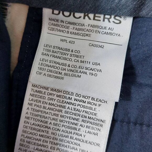 Dockers Classic Fit Khaki Pants 33x32 - Picture 7 of 9